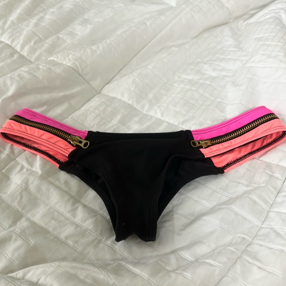 Beach, Bunny, pink and orange detail on the side with those gold zipper